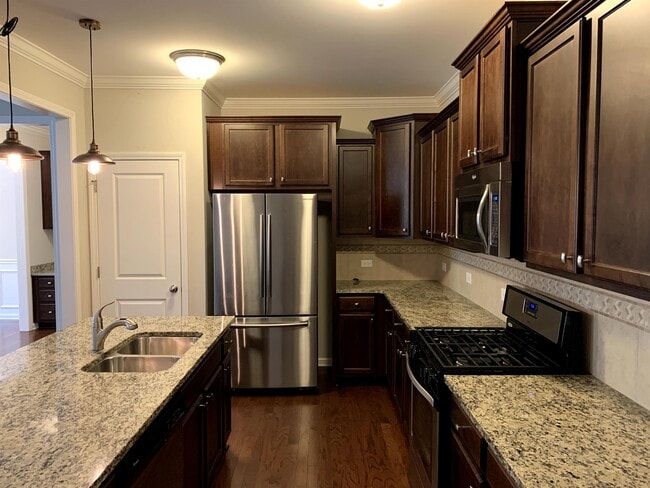 Photo - 204 Princess Pl