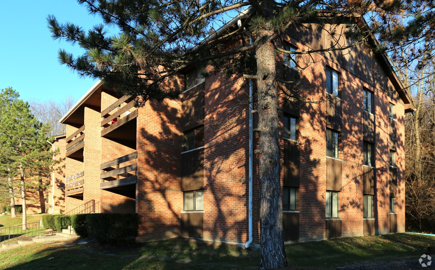 Emery Apartments - Emery Apartments