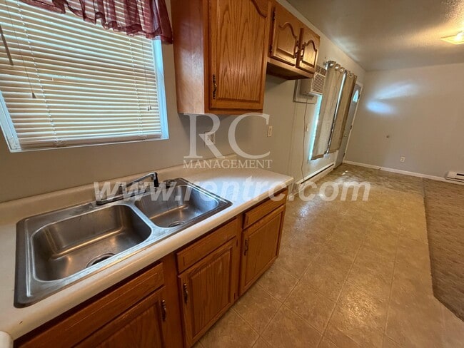 212 Jefferson-E