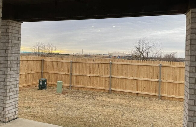 " 3-Bedroom Retreat in Edmond with Granite... - " 3-Bedroom Retreat in Edmond with Granite... Apartment