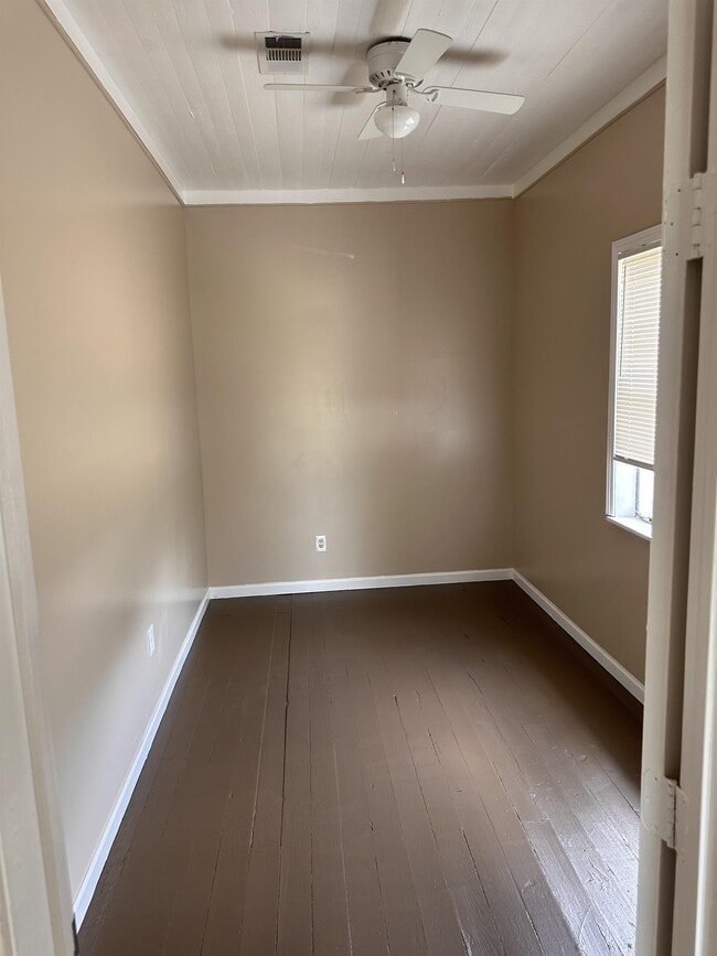14413 Rippy Rd Unit B