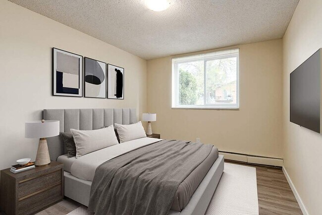 Photo - Pamela Manor