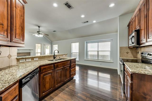 Photo - 2628 Triangle Leaf Dr