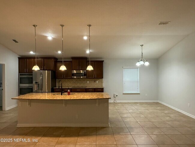 Photo - 112 Morayshire Ct