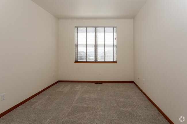 1BR, 1BA - 691SF