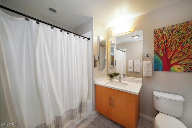 Photo - 353 E Bonneville Ave Unit 215