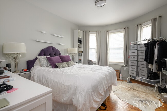 Photo - 279 Concord Ave Unit 3