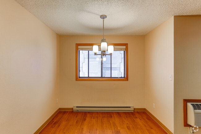 1BR, 1BA