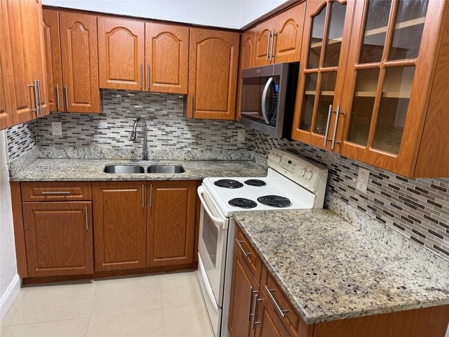 Photo - 5211 NW 16th St Unit B