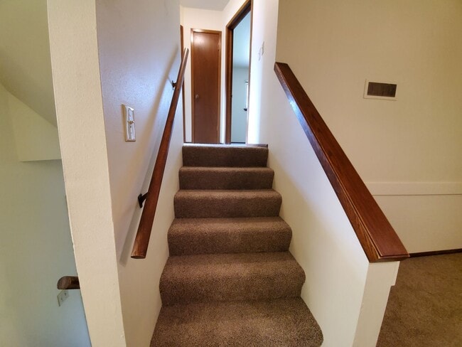 Photo - Spacious 3 Bedrooms 2 Baths Townhome Available