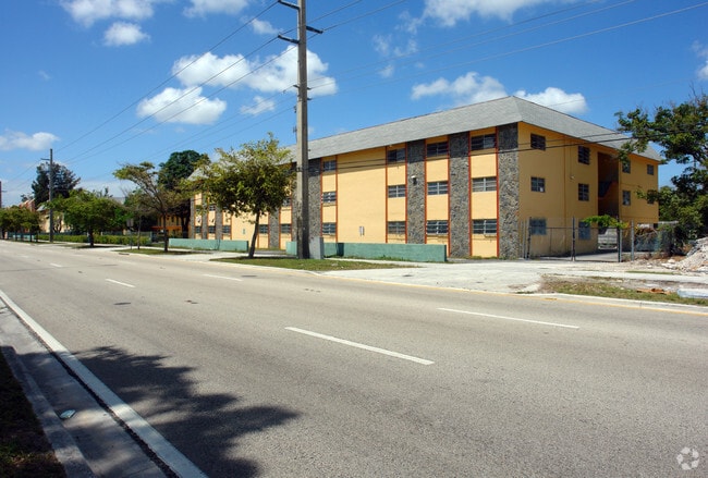 Lakeview Apartments - Lakeview Apartments
