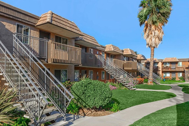 The Bluffs At Carlsbad Apartments For Rent In Carlsbad, CA | ForRent.com