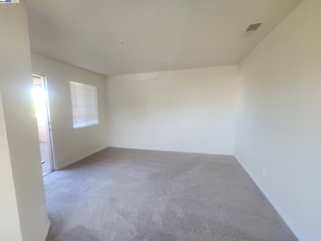 Photo - 2255 Chestnut St Unit 12