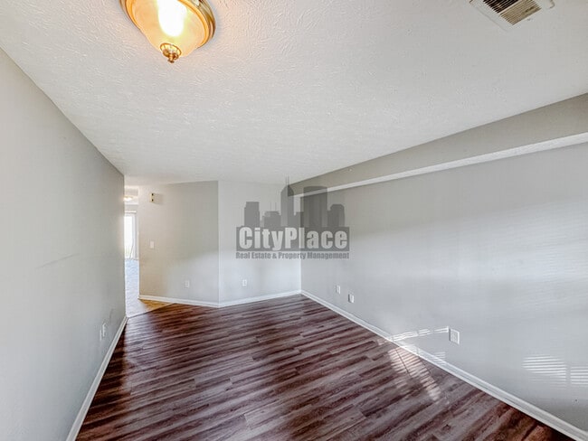 Photo - 2946 Carson Dr