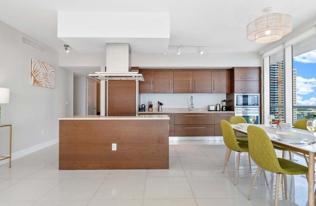 Photo - 485 Brickell Ave Unit ID1240555P