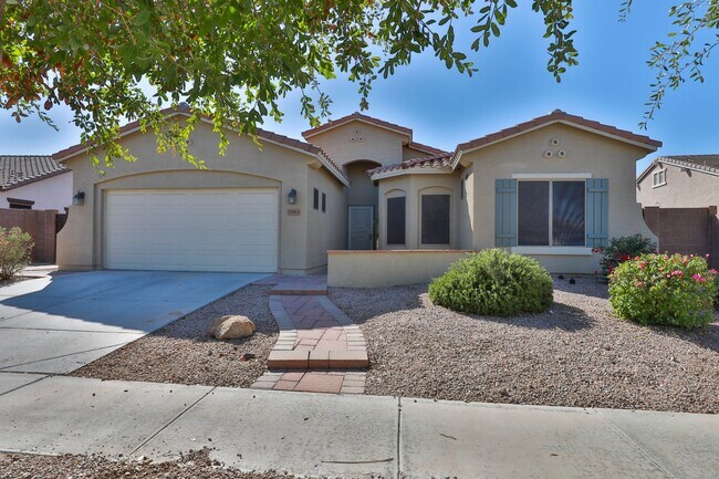Photo - **Beautiful Home in Gilbert, AZ**