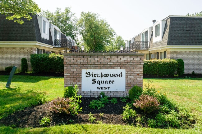 Sign - Birchwood Square Apartments