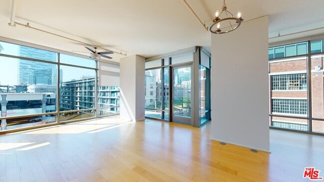 Photo - 1100 S Hope St Unit 616