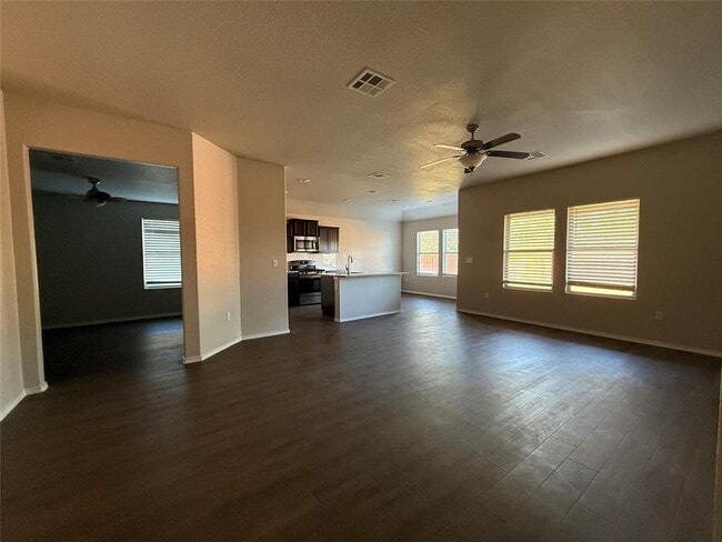 Photo - 136 Jackson Blue Ln