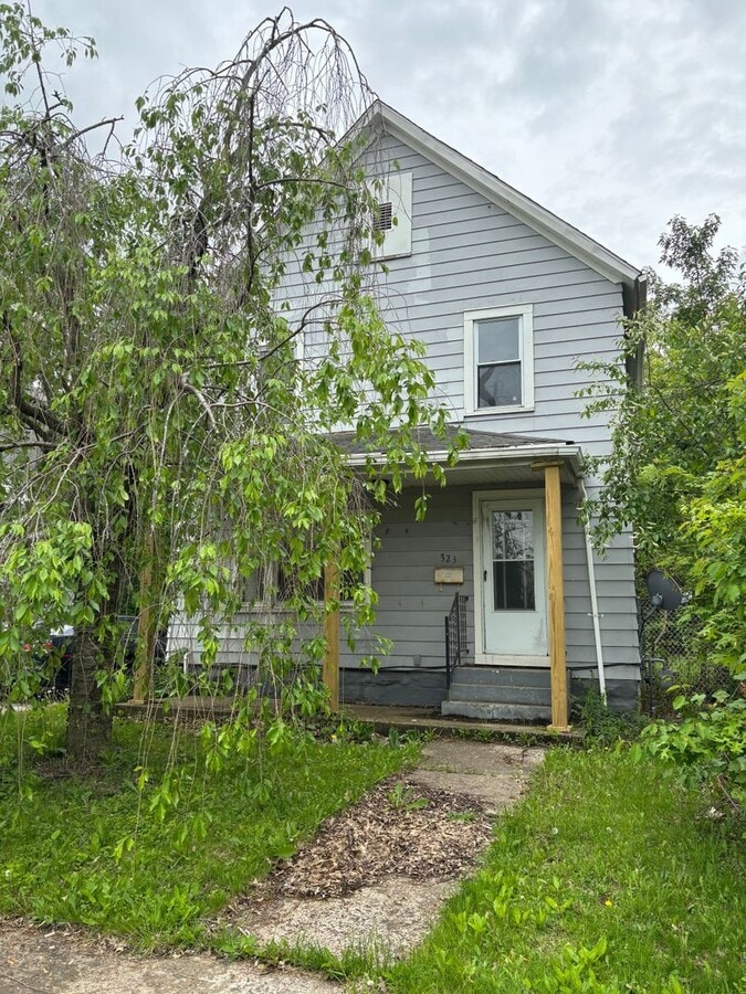 Charming 3-bedroom home, ready for you! Se... - Charming 3-bedroom home, ready for you! Se...