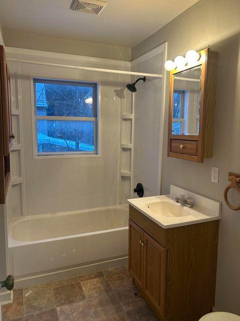 Photo - 253 S Greenwich St