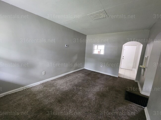 Photo - 1813 Woodland N Unit 1815 N Woodland Ave