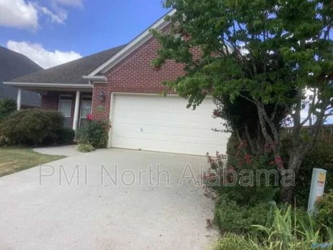 Photo - 134 Canterbury Dr