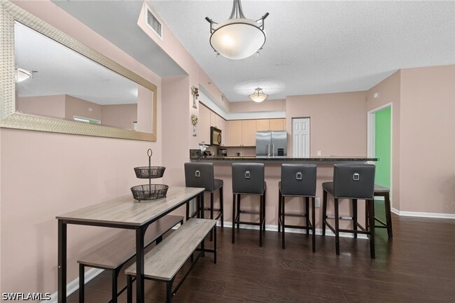 1105 Reserve Ct Unit 206