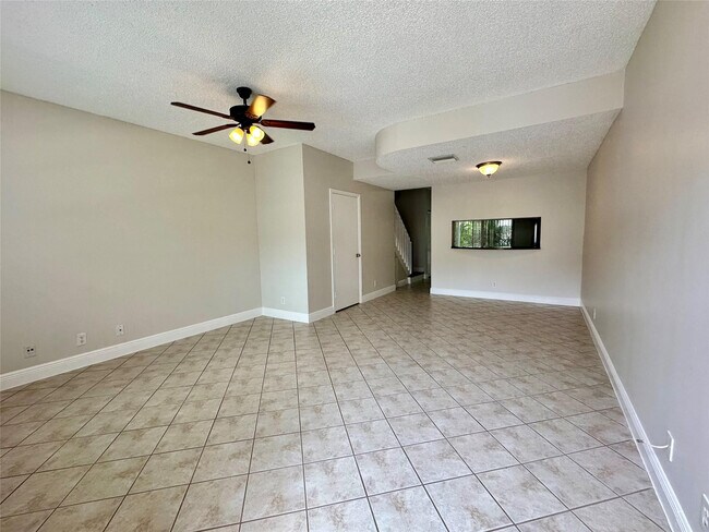 Photo - 5660 NW 98th Way