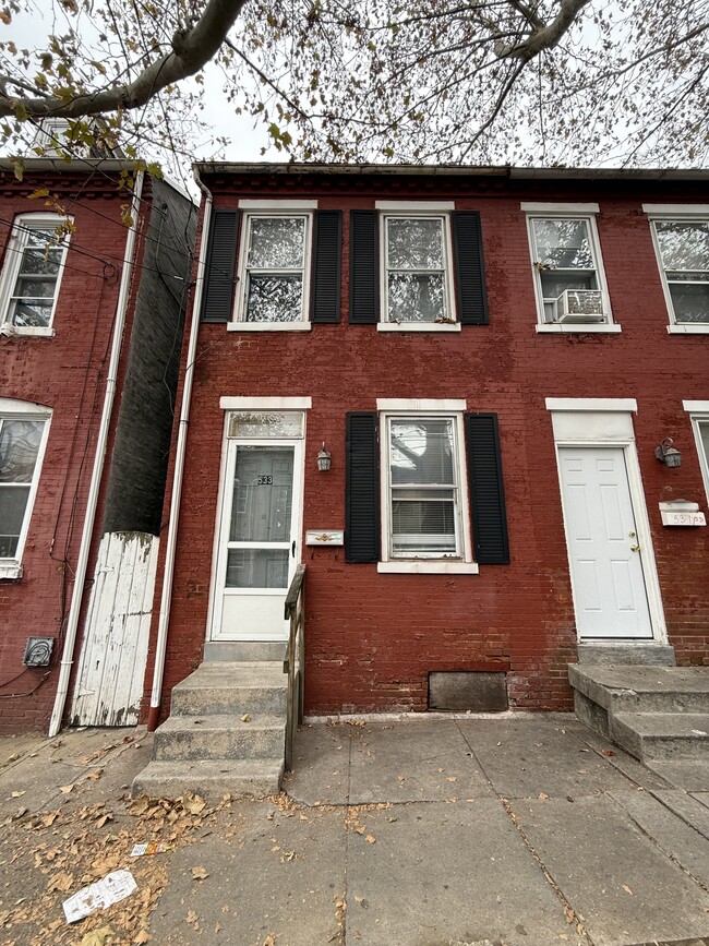 Photo - 533 Manor St Townhome