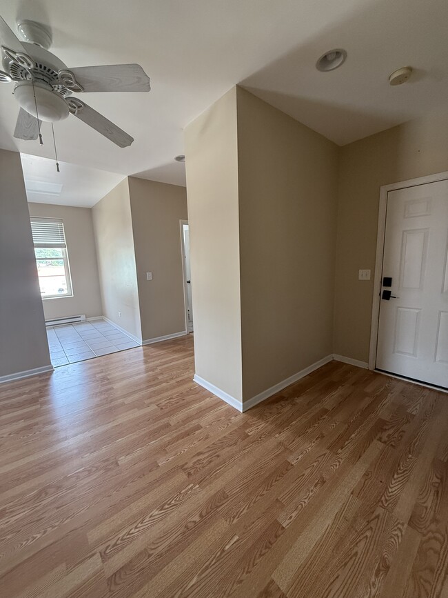 Photo - 503 S Main St Unit 3