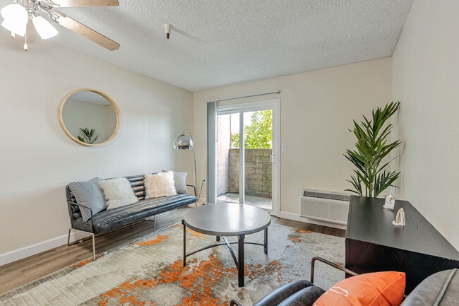 Photo - Martinez Hillside