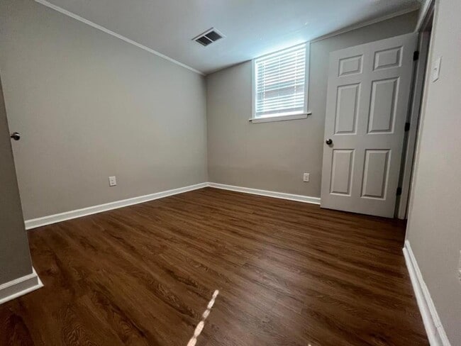 804 Calloway Dr