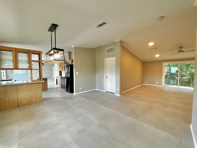 Photo - 14505 Alice Rd