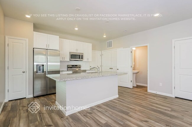 Photo - 26 N Riverside Dr