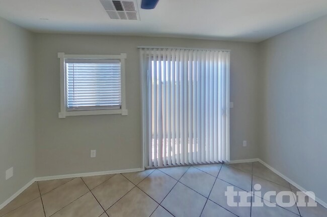 Photo - 5292 Tipper Ave
