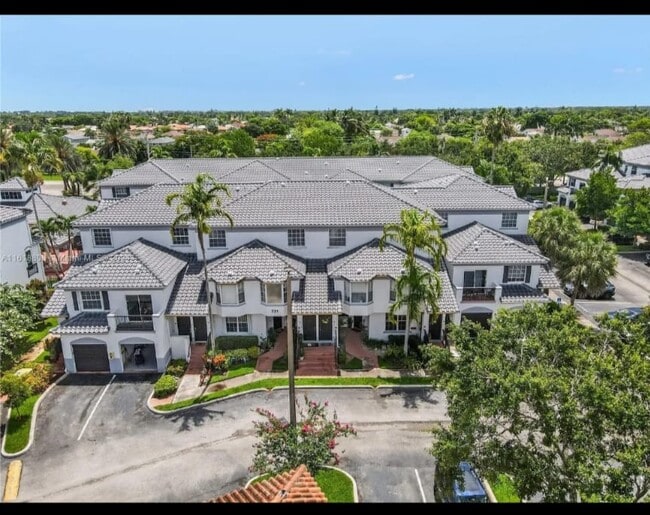 721 SW 148th Ave