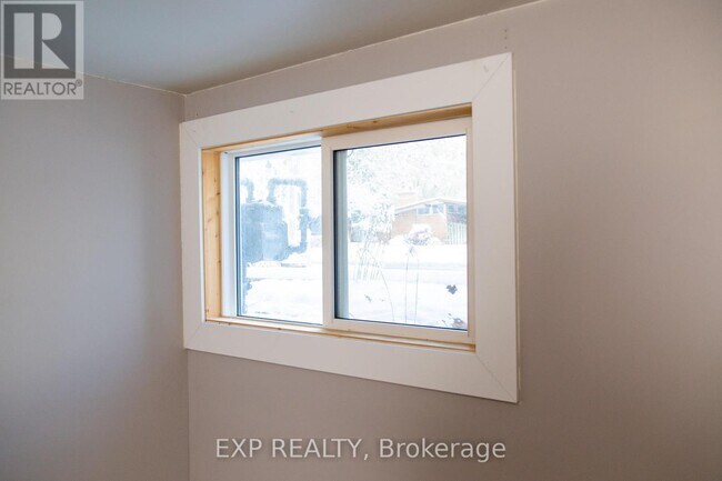 Photo - 106 South Street E
