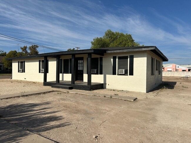 Building Photo - 203 N Colpitts Blvd