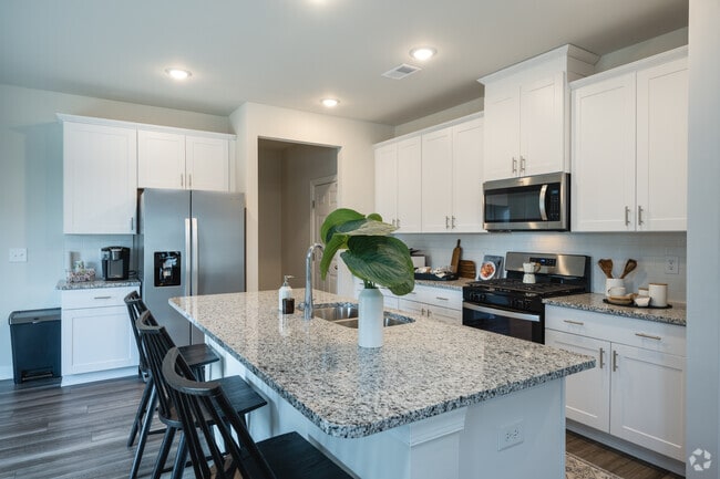 4BR, 2.5BA - 2345SF