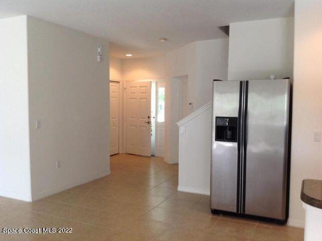 Photo - 131 Majestic Bay Ave