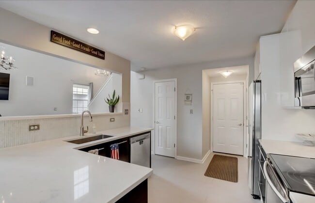 Photo - 1880 Misty Lake Dr