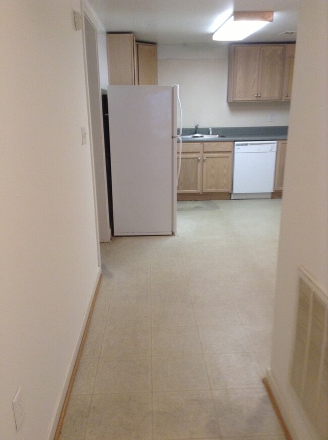 Photo - 804 St James Cir Unidad Apt #B