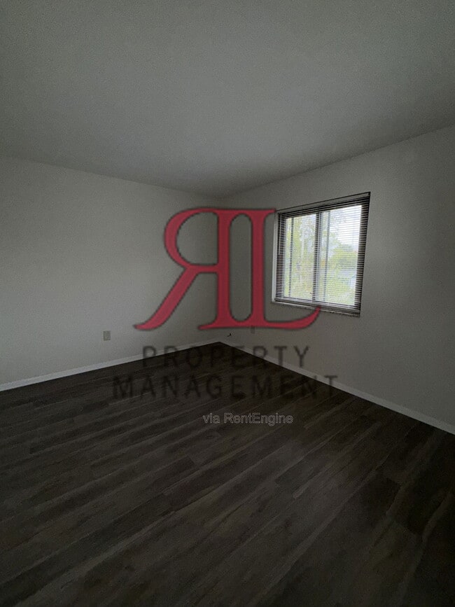 Photo - 155 N 17th St Unit F