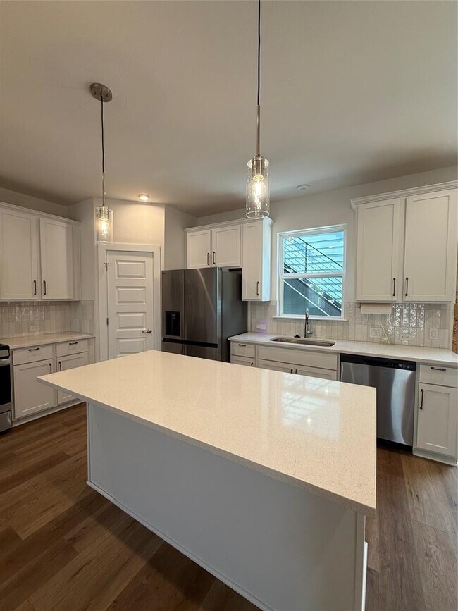 Photo - 6414 Cowman Wy
