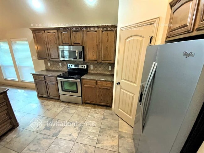 Photo - 108 Chateau Dr