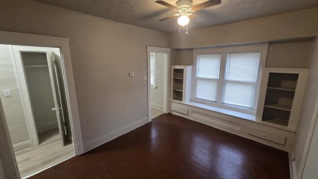 Photo - "2-Bedroom with Full Bath - Duplex -Down Unit"