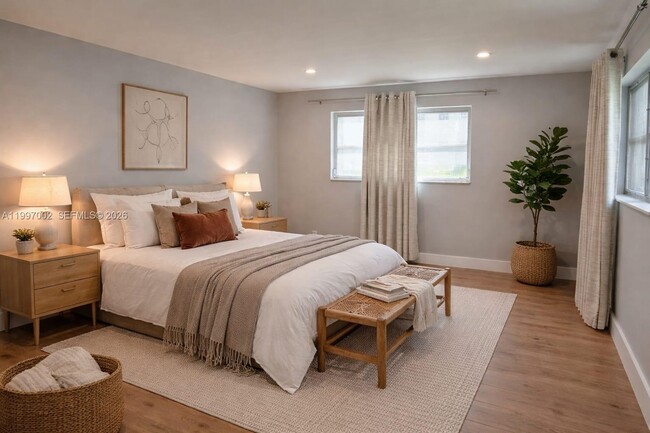 Photo - 2980 Riverside Dr Unit 125-3