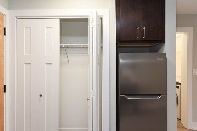 Photo - 450 W Barry Ave Unit 615