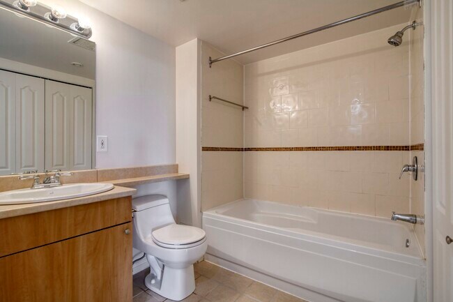 Photo - 2700 Rufus Rockhead Unit 607